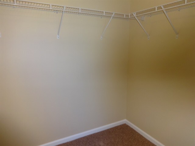 Building Photo - 5018 Thornton Dr