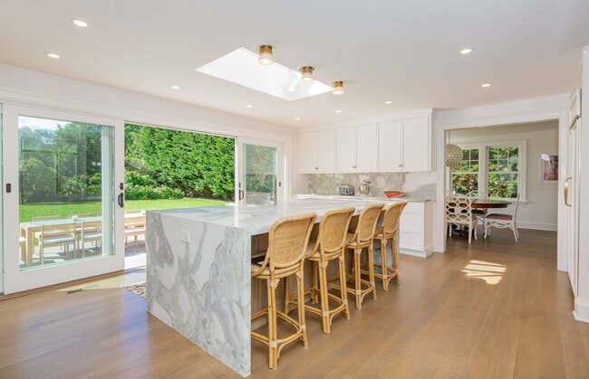 Building Photo - 84 Anns Ln