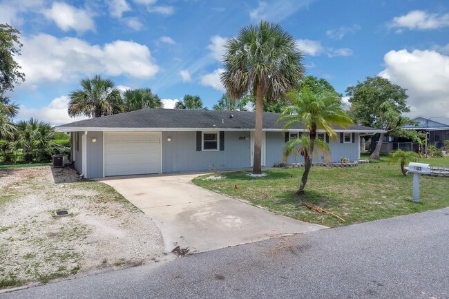 Building Photo - 203 Parkwood Ln