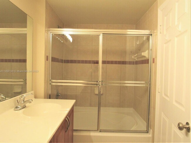 Building Photo - 6505 Emerald Dunes Dr