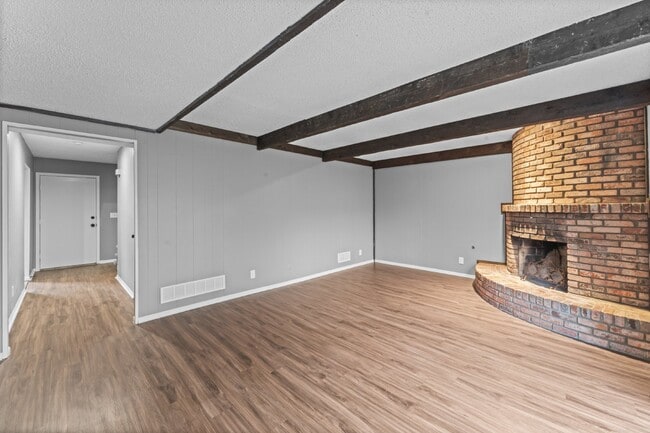 Building Photo - 16104 W 141st Terrace