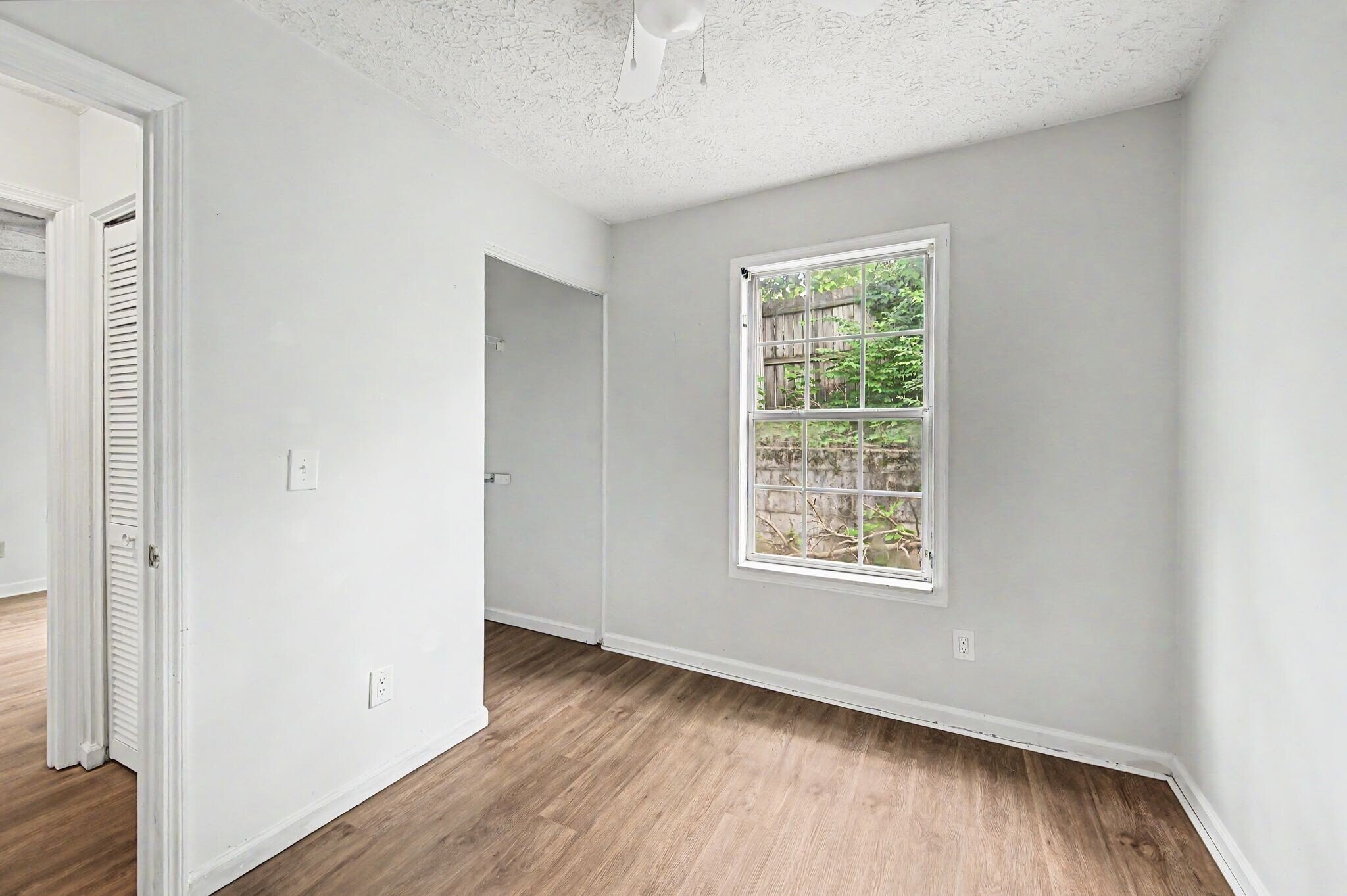 Building Photo - 614 Poplar Pl
