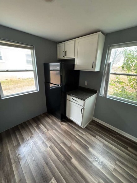 Building Photo - 201 Chandler Dr