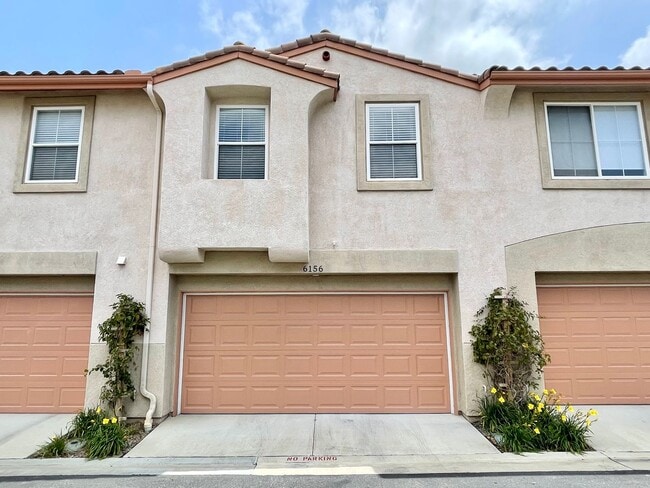 Building Photo - Beautiful Townhome in Rancho Carrillo!