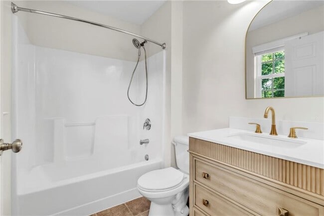 Building Photo - 305 Broadstone Dr