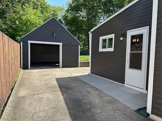 Building Photo - 2553 Edgebrook Ave