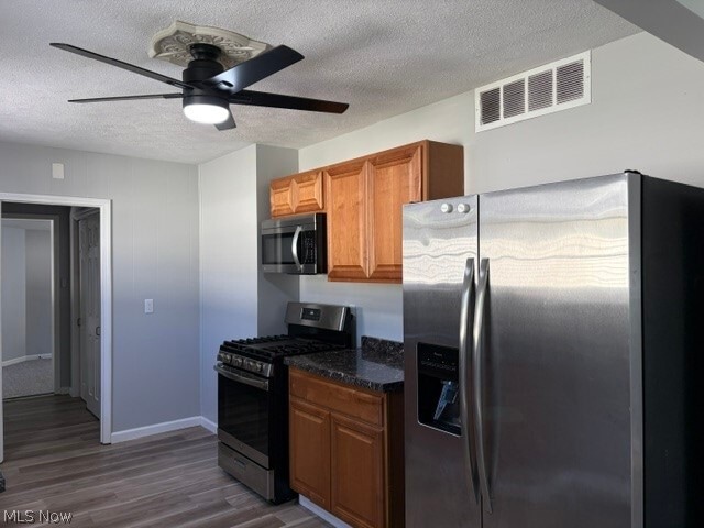 Building Photo - 4837 Willowbrook Dr