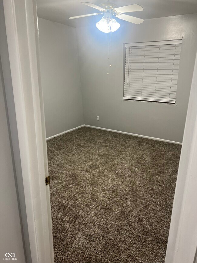 Building Photo - 311 Elmead Ct