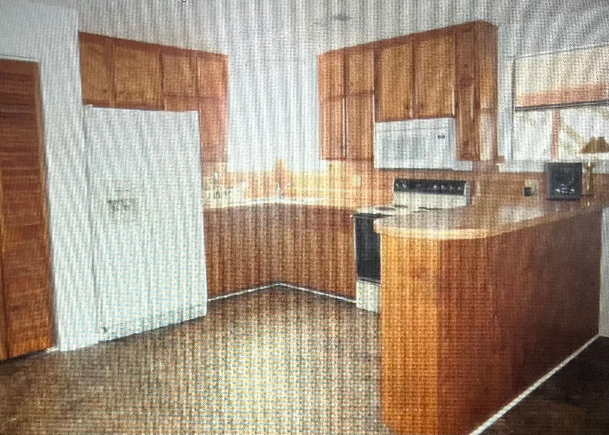 Building Photo - 210 Moss Oak Rd