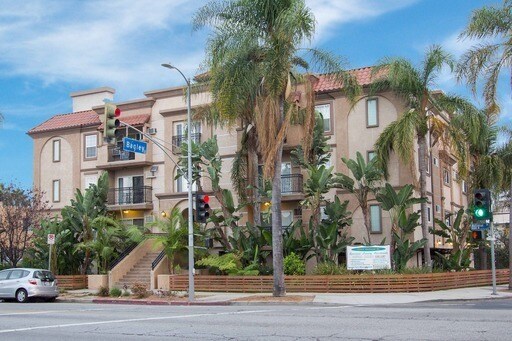 Building Photo - 9344 National Blvd. Apartments
