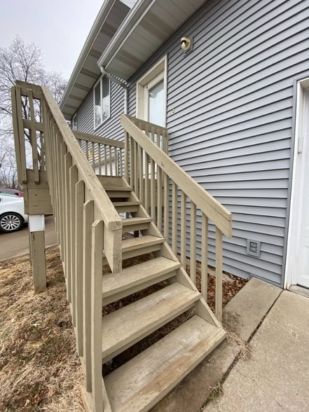 Building Photo - 924 23rd Ave