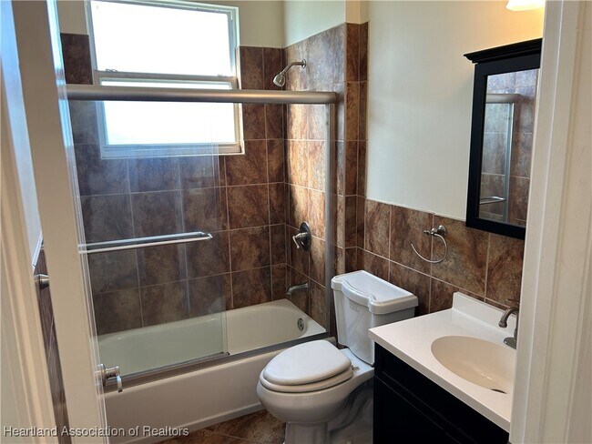 Building Photo - 6200 Pebble Ln