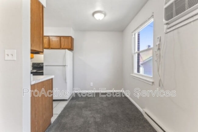 Building Photo - 3805 Pleasant Ave