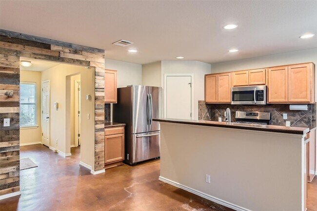 Building Photo - 4622 Best Way