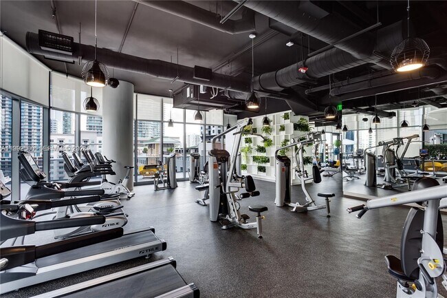 Building Photo - 55 SW 9th St