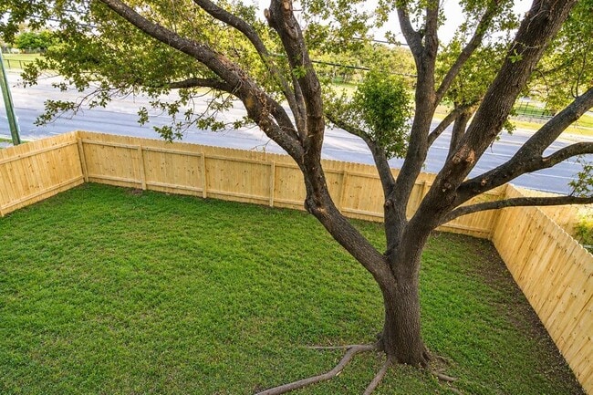 Building Photo - 8807 Springmail Cir