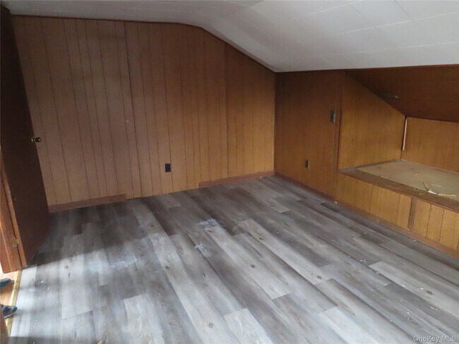 Building Photo - 3 Birch St