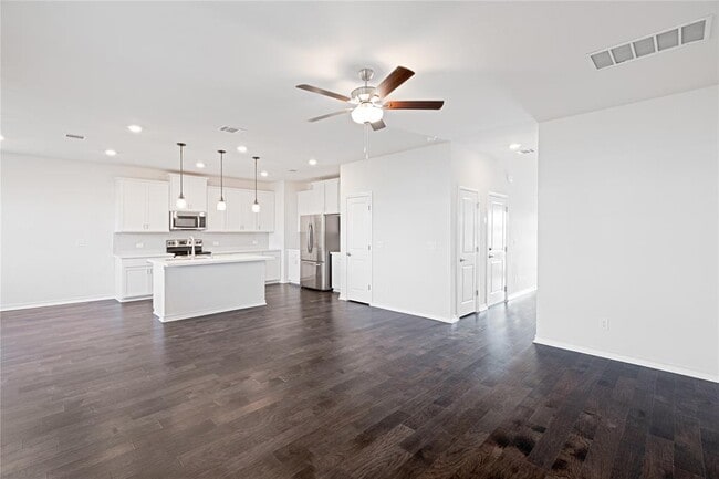 Building Photo - 316 Breccia Trl