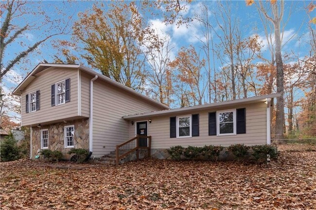 Building Photo - 888 Chartley Dr SW