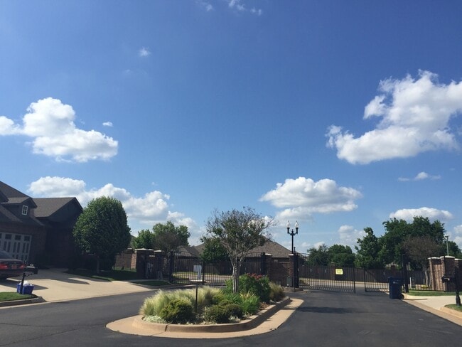 Building Photo - 2044 Sq. Ft. Home- Gated Community with a ...