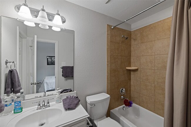 Building Photo - 12381 Bethel Dr