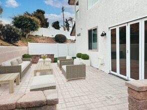 Building Photo - New & Updated 2 Bed / 1 Bath Lower Level Unit on Fire Mountain