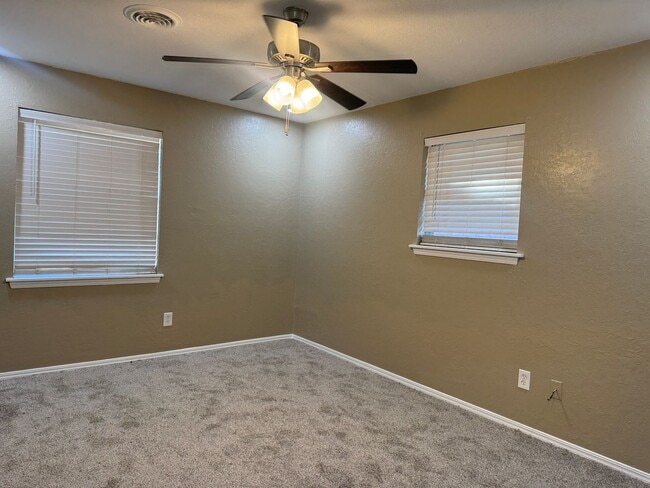 Building Photo - 117 SW 68th St