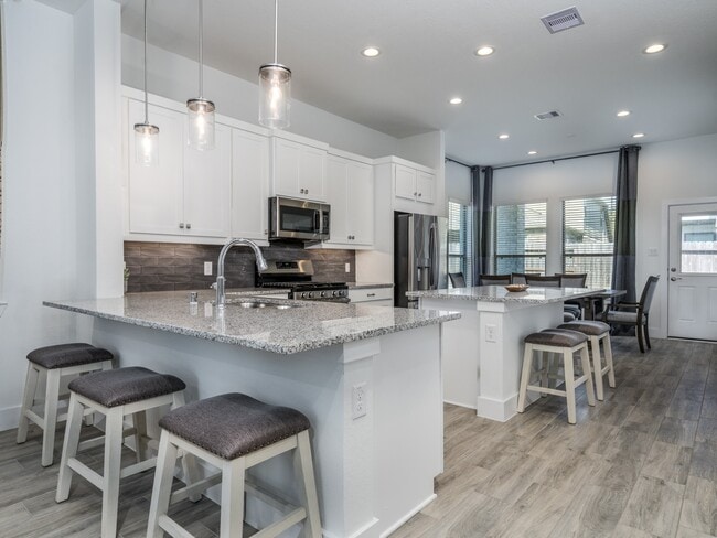 Building Photo - 13210 Wood Leaf Pk