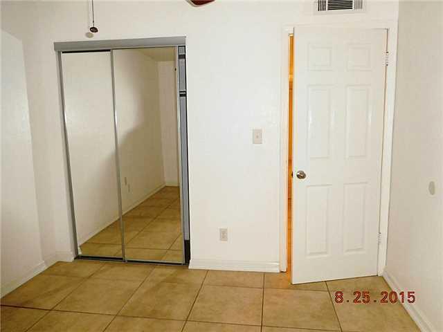 Building Photo - 10560 Crete Dr