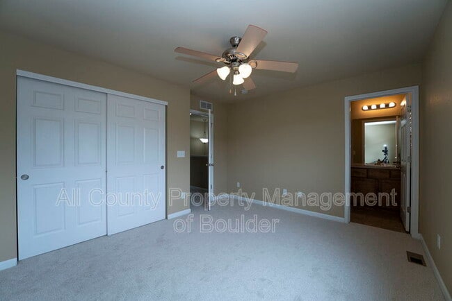 Building Photo - 1667 Venice Ln