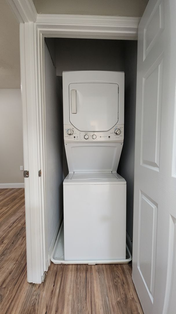 Building Photo - 1029 Central Ave