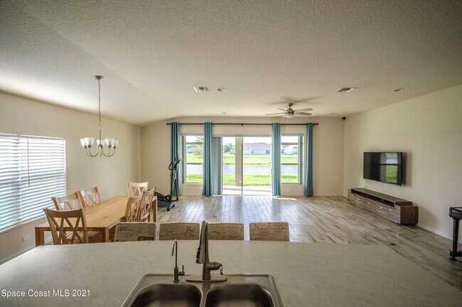 Building Photo - 4110 Sage Brush Cir