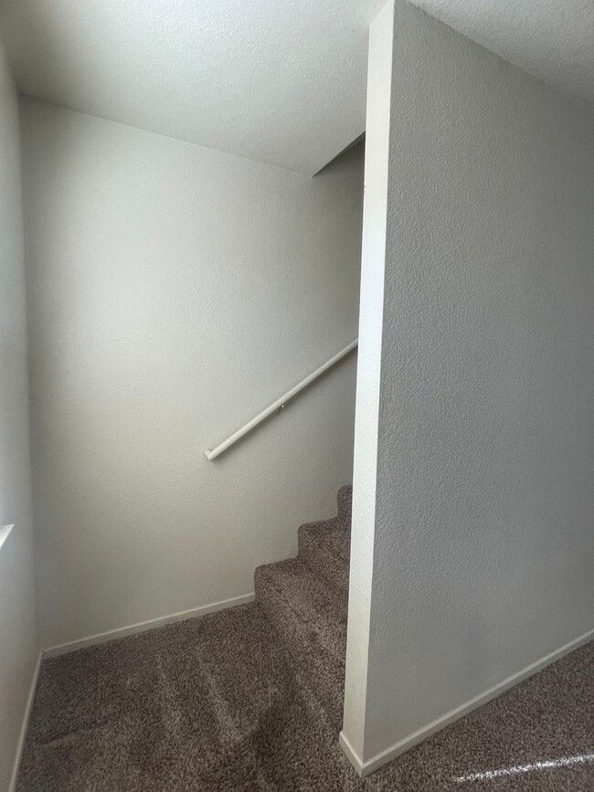 Building Photo - 1390 Serrano Pl