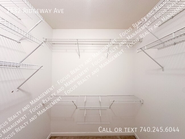 Building Photo - 2532 Ridgeway Ave