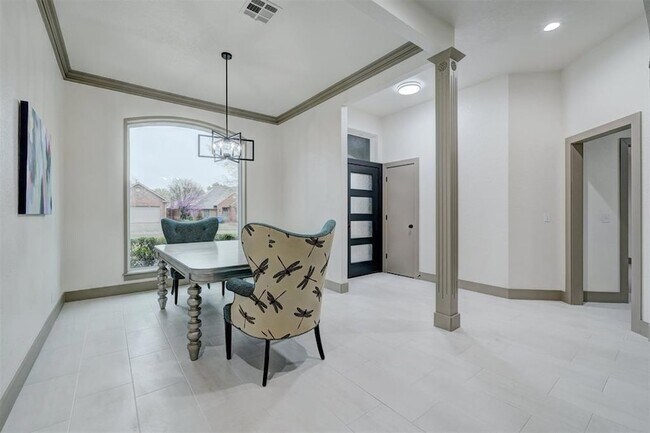 Building Photo - 3616 Burlington Dr