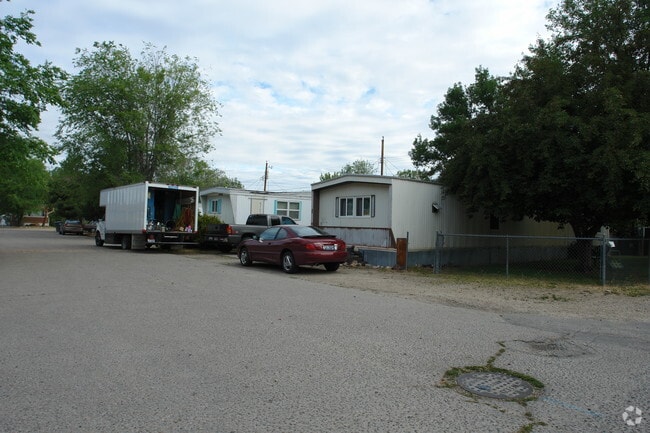 Building Photo - Maran Mobile Home Park