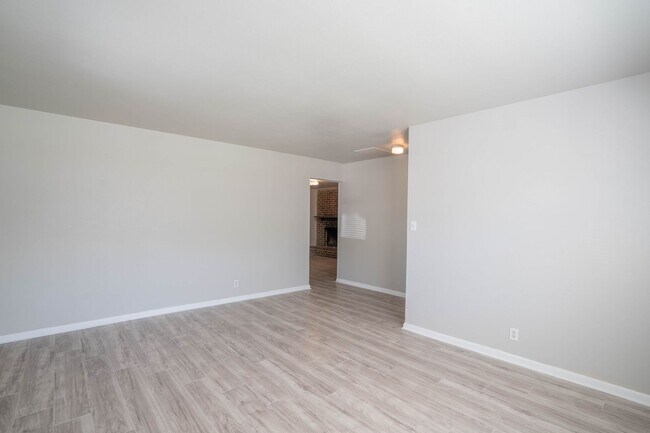 Building Photo - 5021 S 85th E Ave