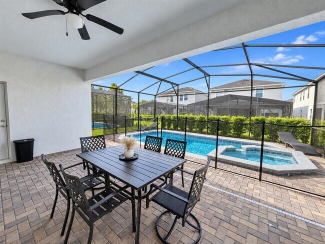 Building Photo - 7328 Oakmoss Loop