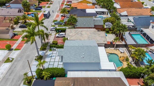 Building Photo - 15569 SW 138th Pl