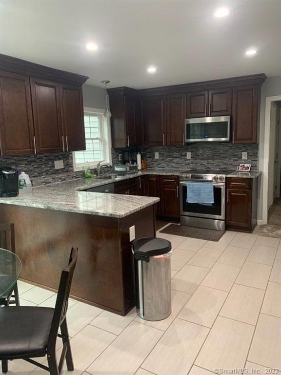 Building Photo - 994 Bunker Hill Ave