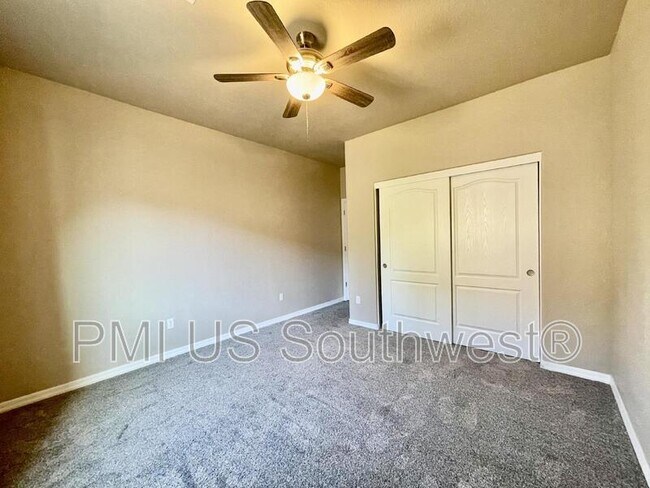 Building Photo - 2259 E Robby