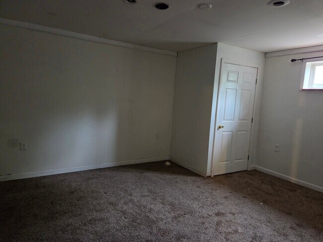 Building Photo - 2139 Trapp Ct