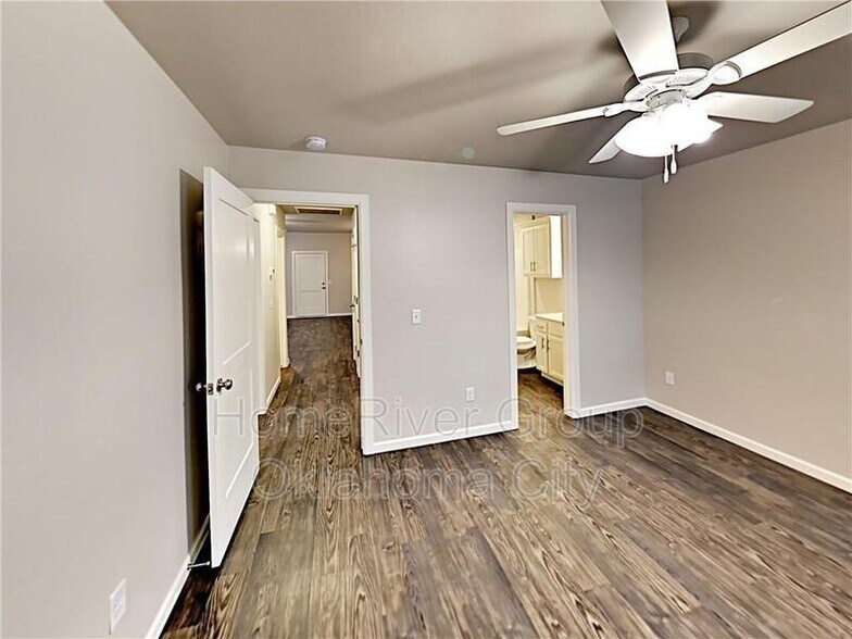 Building Photo - 422 Vail Cir