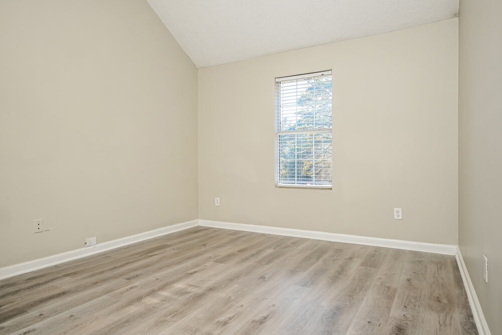 Building Photo - 745 Keys Ferry Rd