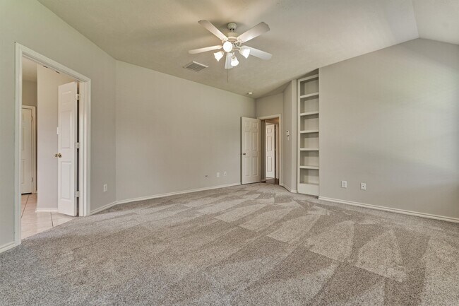 Building Photo - 6403 Sagewalk Ct