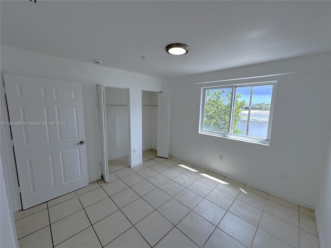 Building Photo - 2401 NW 23 St