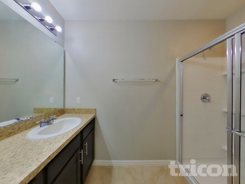 Building Photo - 530 Squires Grove Dr