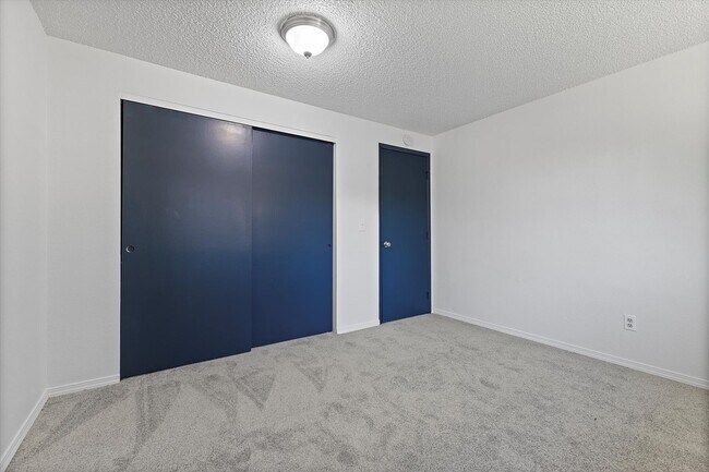 Interior Photo - Cascade Firs Apartments