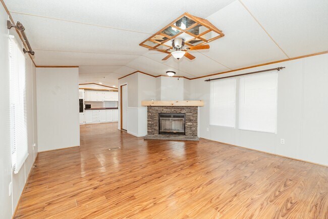 Building Photo - 4680 Hardy Adams Rd