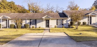 Building Photo - Collins Vineyard | Townhome Living in Grif...